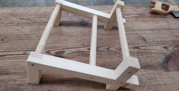 Un ampoller d'ESDI protagonitza el consurs del Gremi de la Fusta i l'Escola Industrial